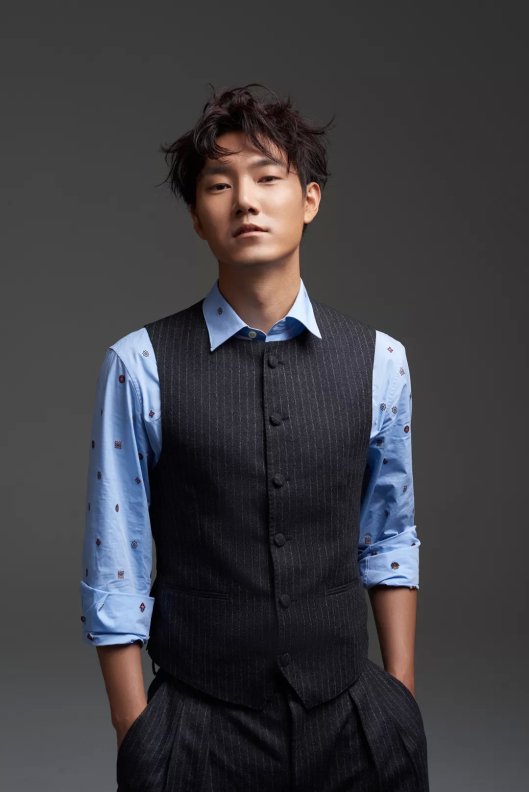 6843ec98ly4g1xbo2352lj20u018yjtj